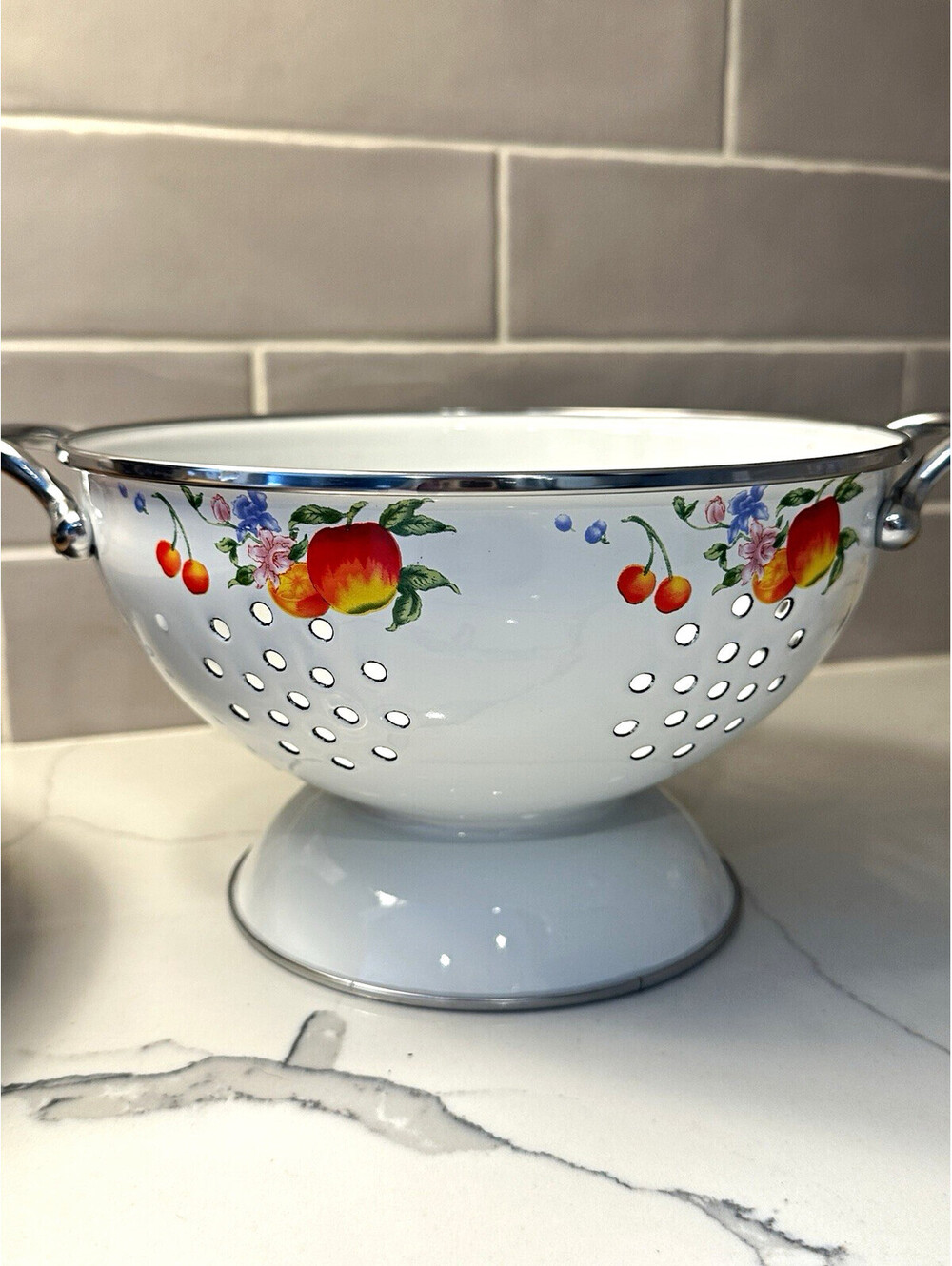 Vintage White Enamelware Footed Colander w/ Handles Floral Fruit Cherry 3 Quart